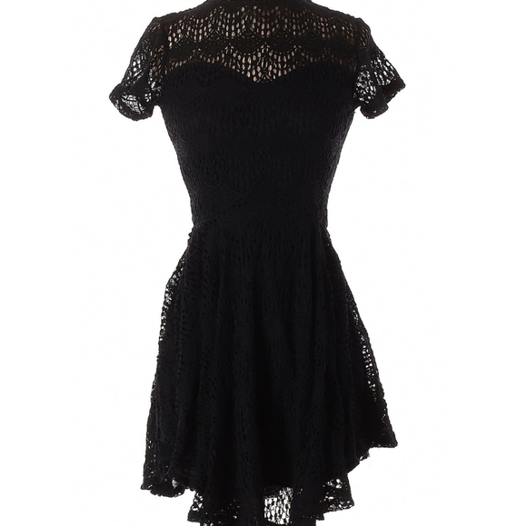 Kendall & Kylie Dresses & Skirts - Kendall & Kylie Fit and Flare Dress